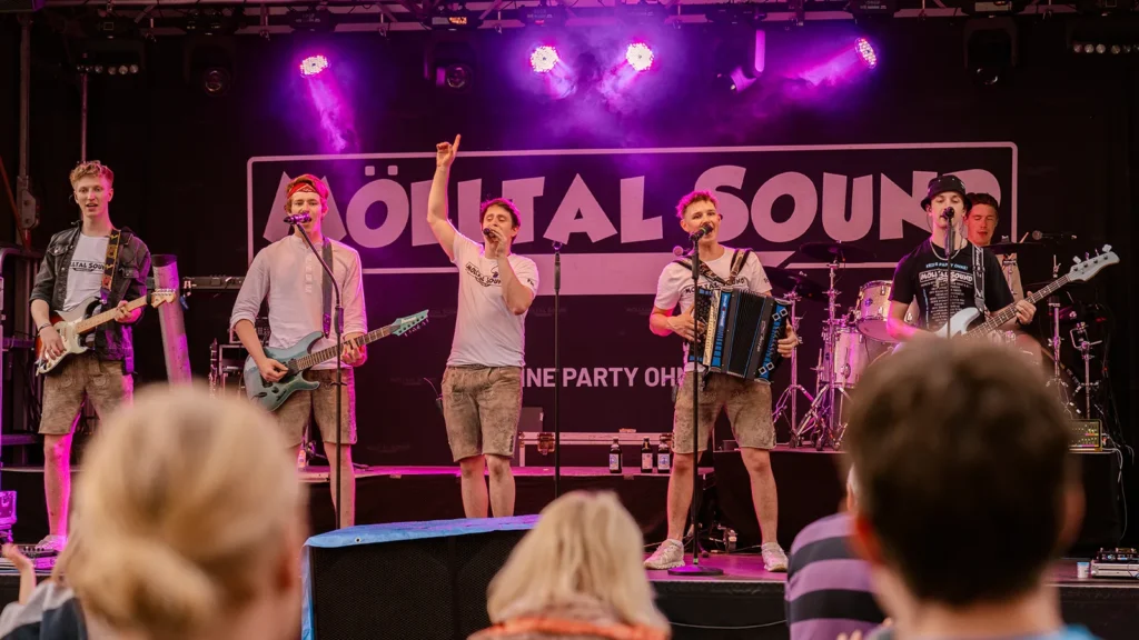 MölltalSound bei einem Auftritt in Zwiesel, Deutschland | MölltalSound Termine